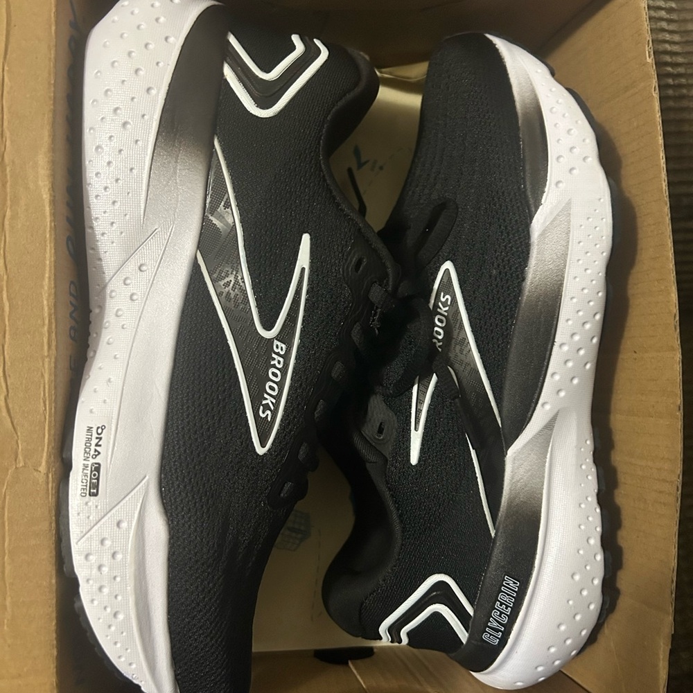 Brooks glycerin 21  Black and White Athletic Sneakers